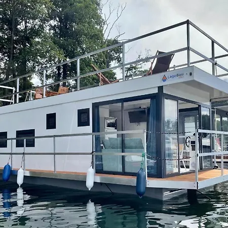 Bådhotel Goltgo Houseboat Hausboot Tajty Wilkasy (Gizycko)
