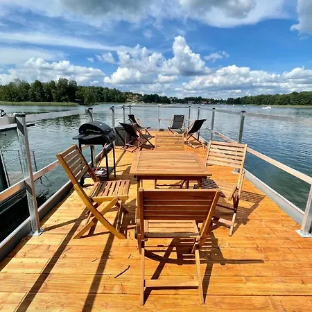 Goltgo Houseboat Hausboot Tajty Bådhotel *